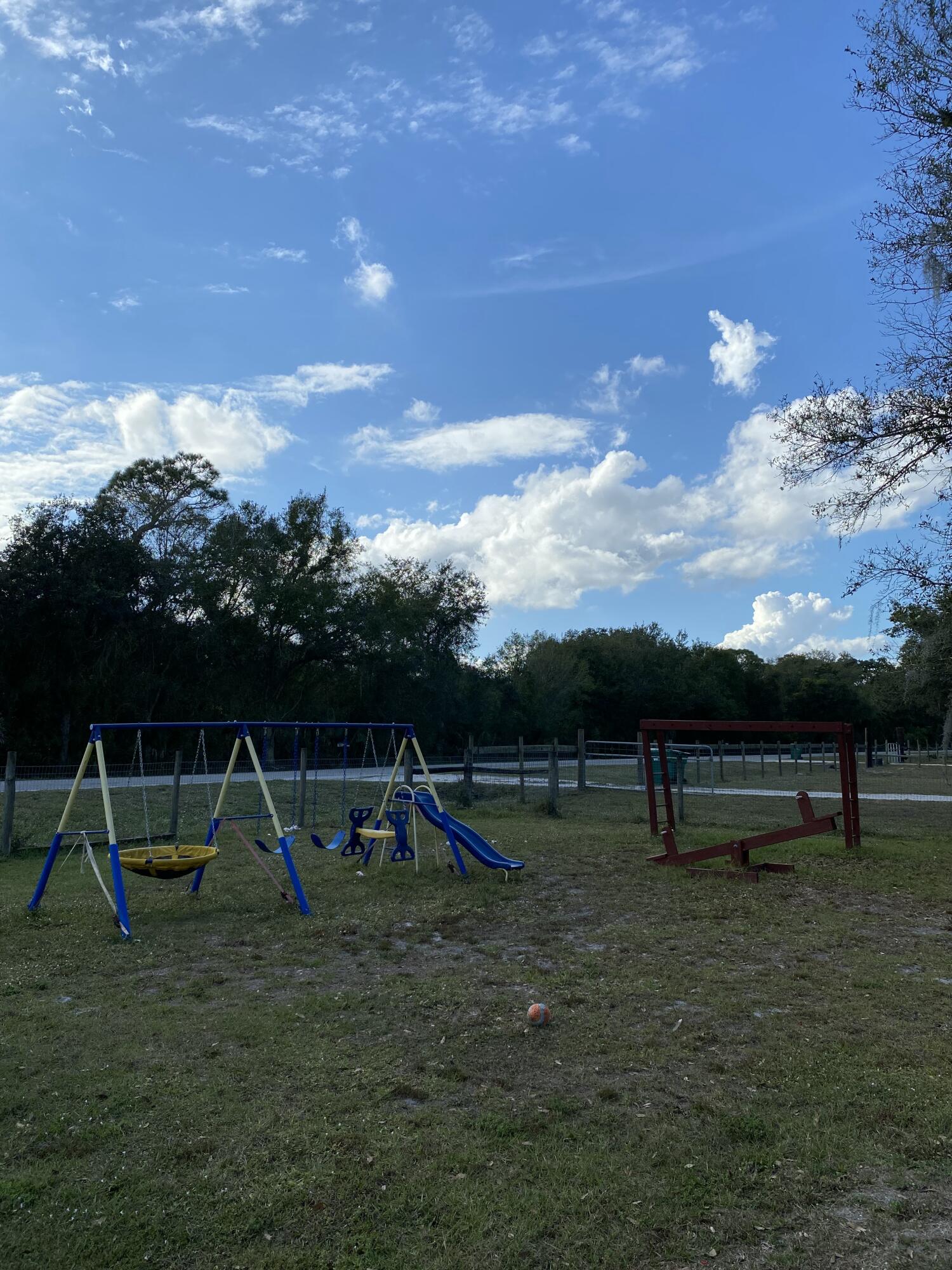 7835 Southeast 60th Drive Okeechobee, FL 34974 - Photo 34 of 35 a view of outdoor space with garden and entertaining space