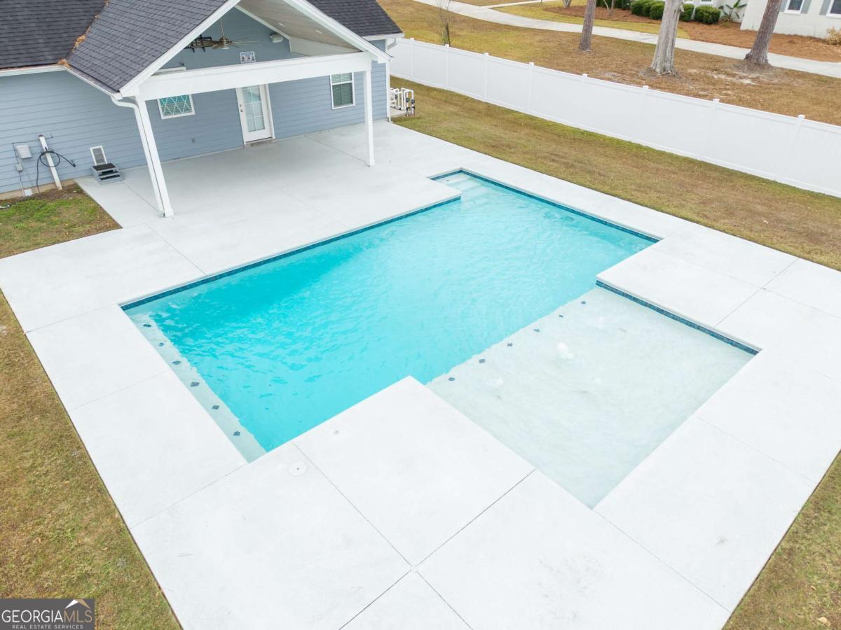 601 Pine Point Circle Valdosta, GA 31602 - Photo 40 of 45 a view of a big room with an empty space