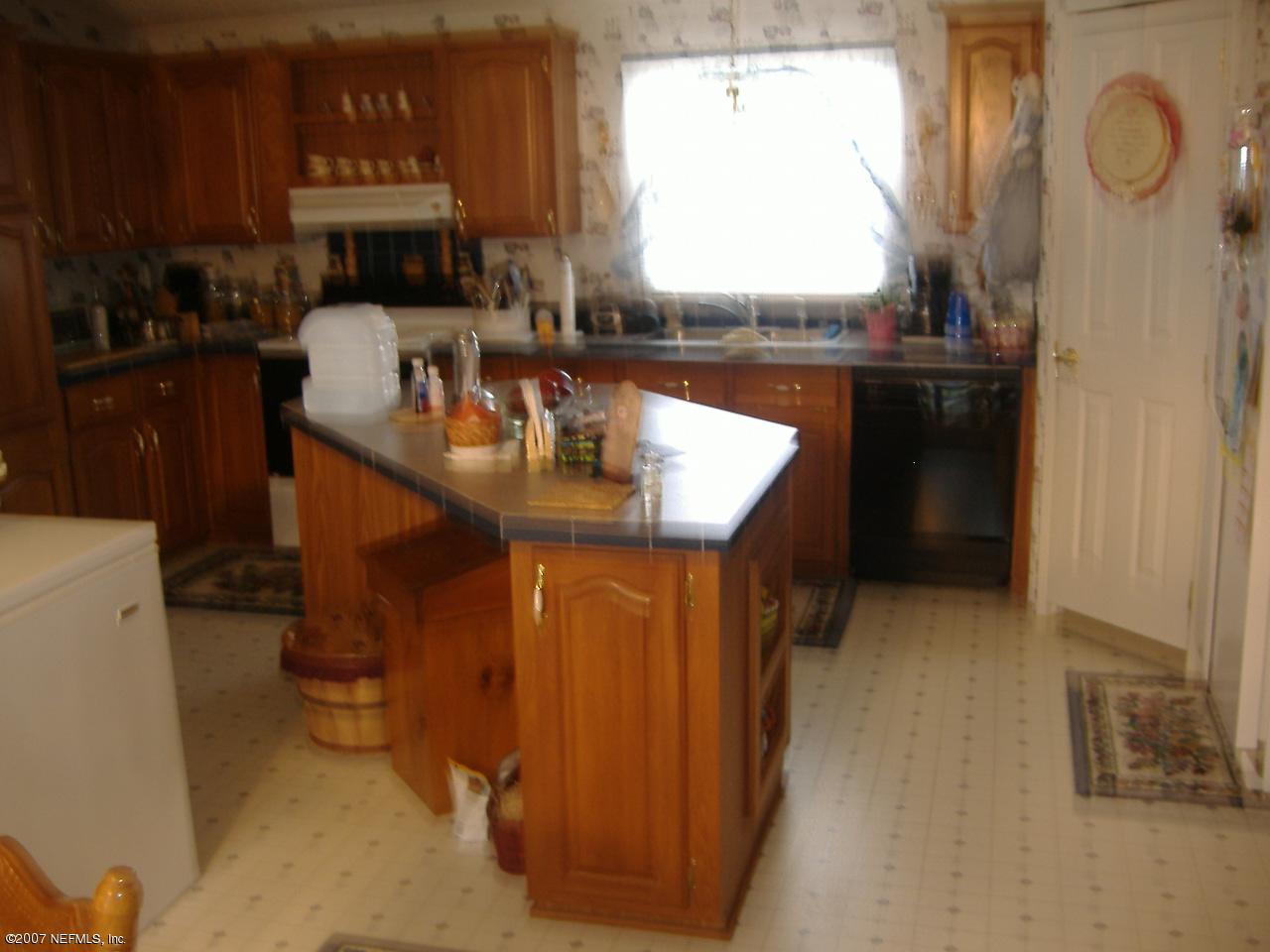 13329 Perdue Road Jacksonville, FL 32218 - Photo 9 of 9 Kitchen