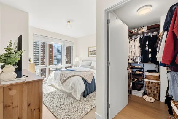 $1,499,000 | 75 Park Lane South, Unit 1407, Jersey City, NJ 07310