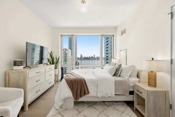 $1,499,000 | 75 Park Lane South, Unit 1407, Jersey City, NJ 07310