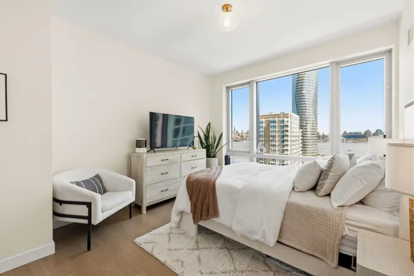 $1,499,000 | 75 Park Lane South, Unit 1407, Jersey City, NJ 07310
