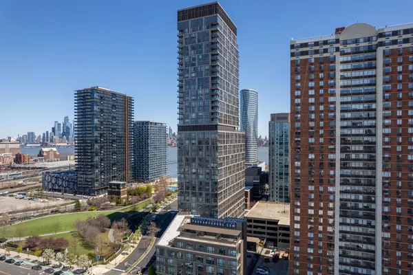 $1,499,000 | 75 Park Lane South, Unit 1407, Jersey City, NJ 07310