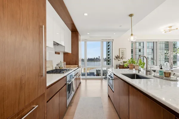 $1,499,000 | 75 Park Lane South, Unit 1407, Jersey City, NJ 07310