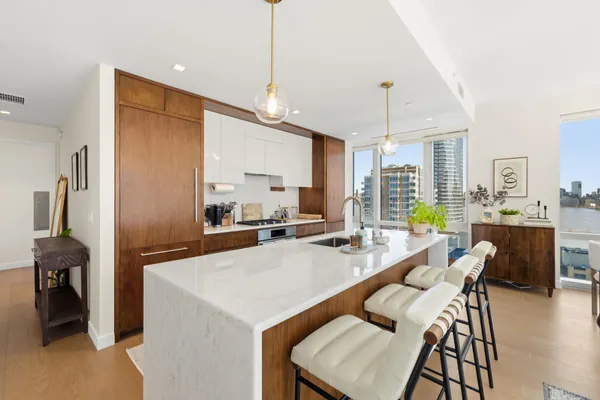 $1,499,000 | 75 Park Lane South, Unit 1407, Jersey City, NJ 07310