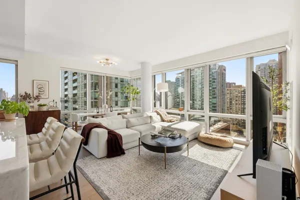 $1,499,000 | 75 Park Lane South, Unit 1407, Jersey City, NJ 07310
