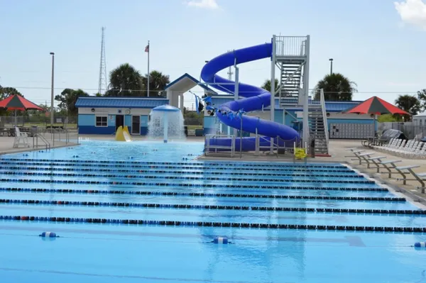 a view of entryway and hall