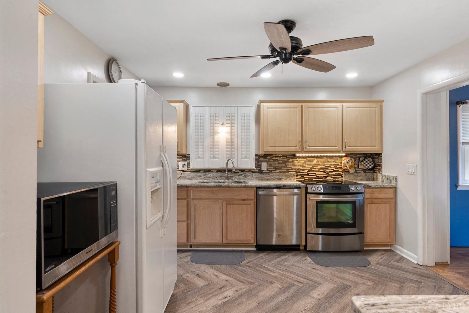 25104 Pinecroft Road Petersburg, VA 23803 - Photo 16 of 28 Gallery Image 16
