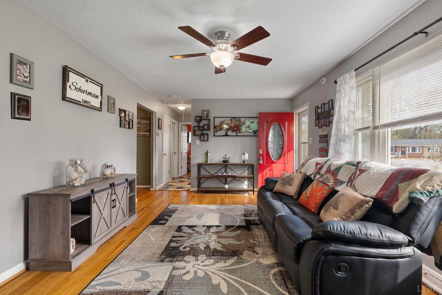 25104 Pinecroft Road Petersburg, VA 23803 - Photo 6 of 28 Gallery Image 6