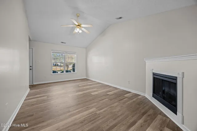 $1,100 | 559 Corbin Street, Jacksonville, NC 28546