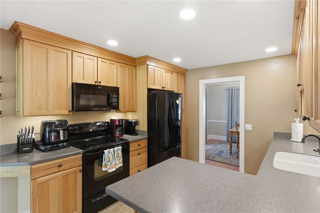 451 Ridge Road Webster, NY 14580 - Photo 15 of 42
