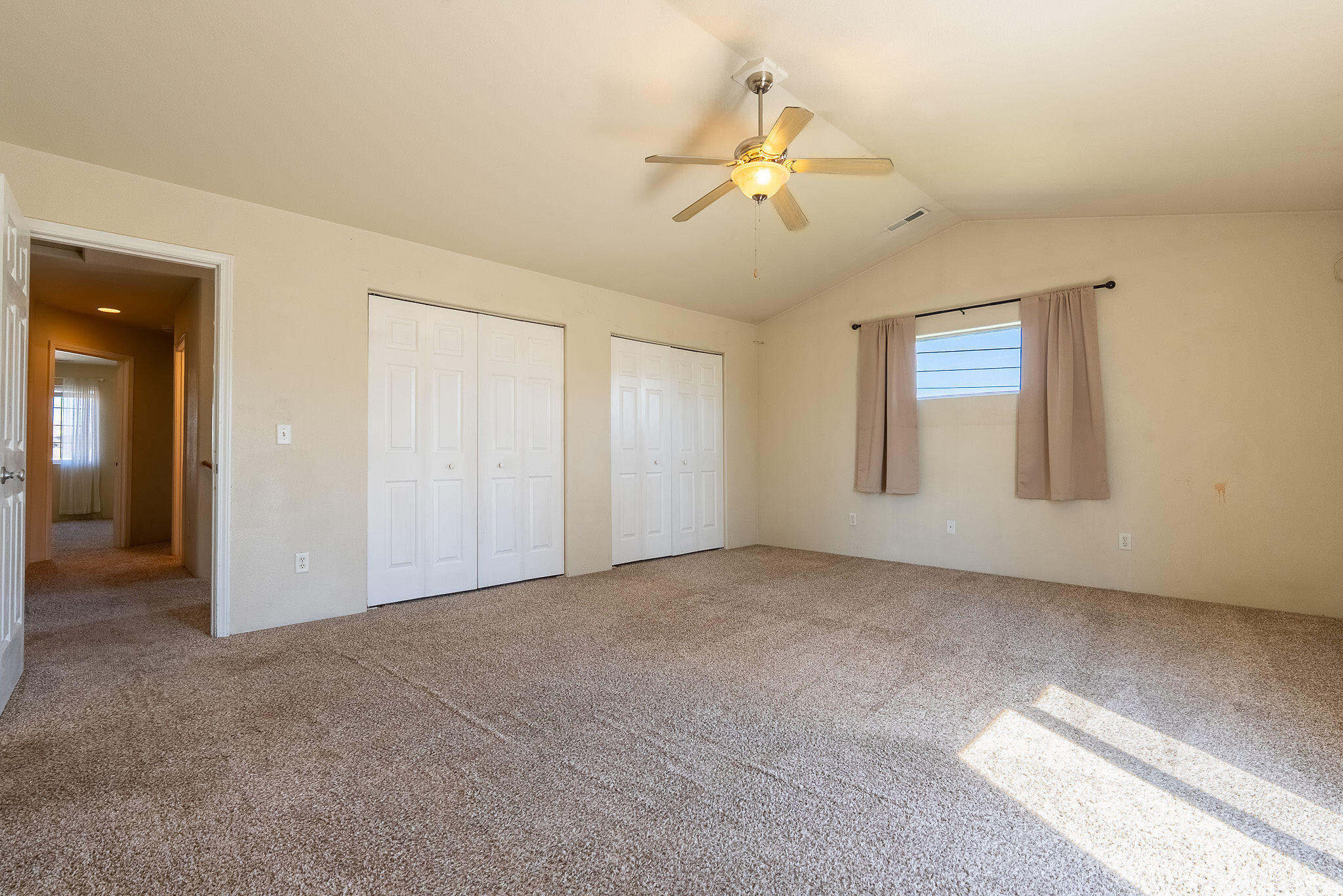 114 Cedar Street Central Point, OR 97502 - Photo 24 of 47 DSC02552-HDR