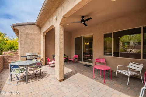 $410,000 | 1648 Horned Lark Drive, Green Valley, AZ 85614