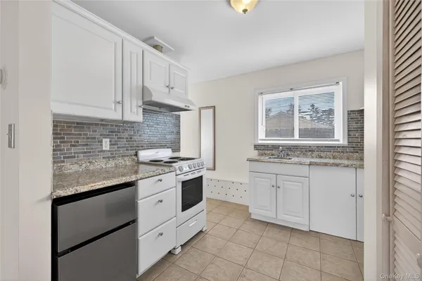 $1,300 | 2420 Bennett Avenue, Unit 1C, North Bellmore, NY 11710