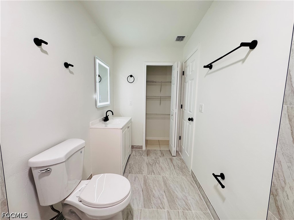 718 Rue Labeau Circle Fort Myers, FL 33913 - Photo 19 of 22