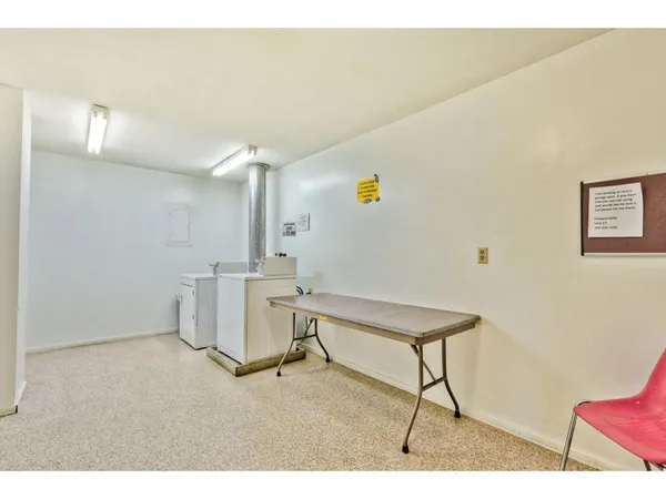 $134,900 | 6328 Barrie Road, Unit 2F, Edina, MN 55435