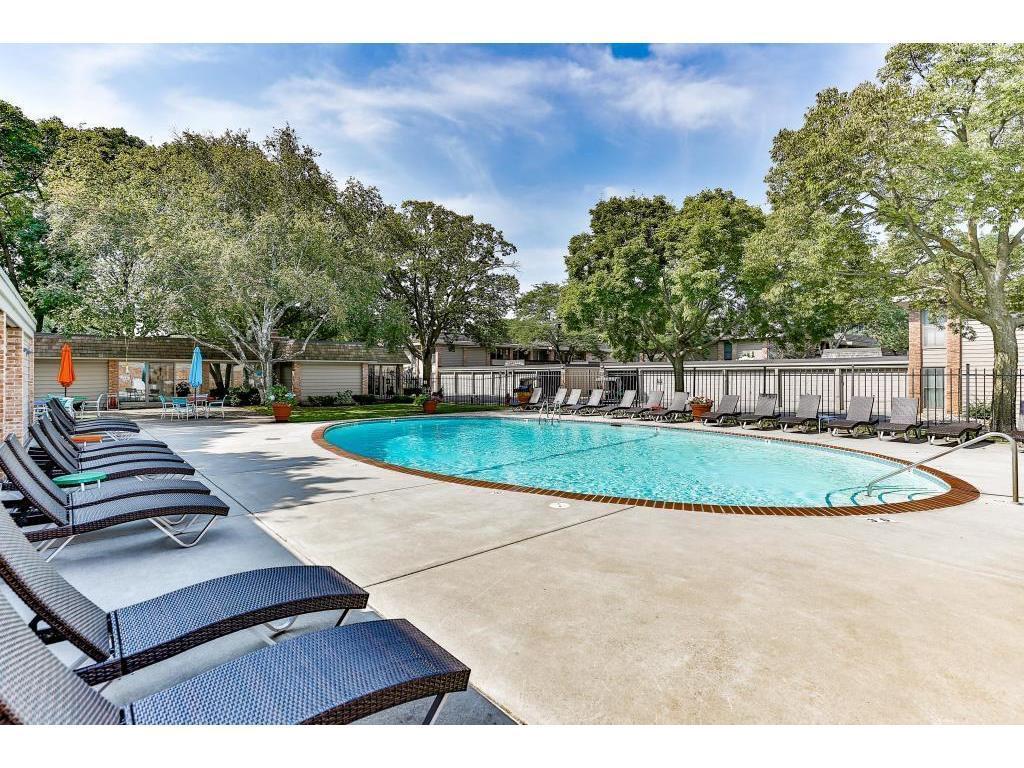 6328 Barrie Road, Unit 2F Edina, MN 55435 - Photo 18 of 23