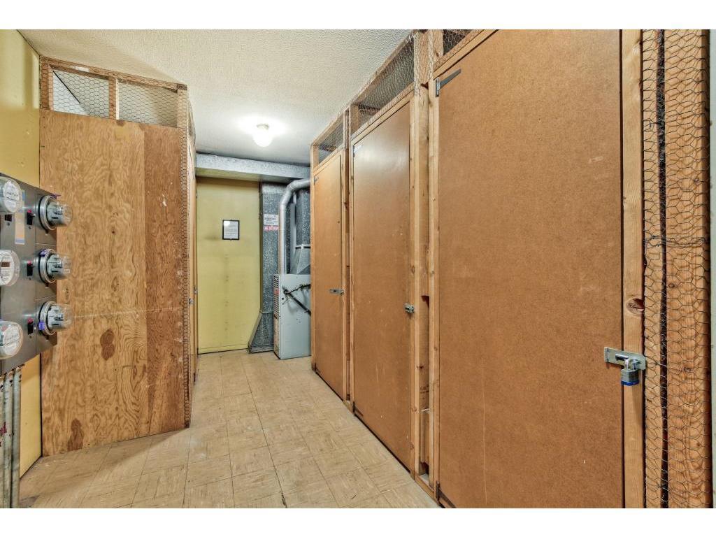 6328 Barrie Road, Unit 2F Edina, MN 55435 - Photo 21 of 23