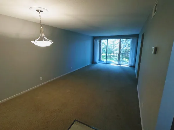 $134,900 | 6328 Barrie Road, Unit 2F, Edina, MN 55435