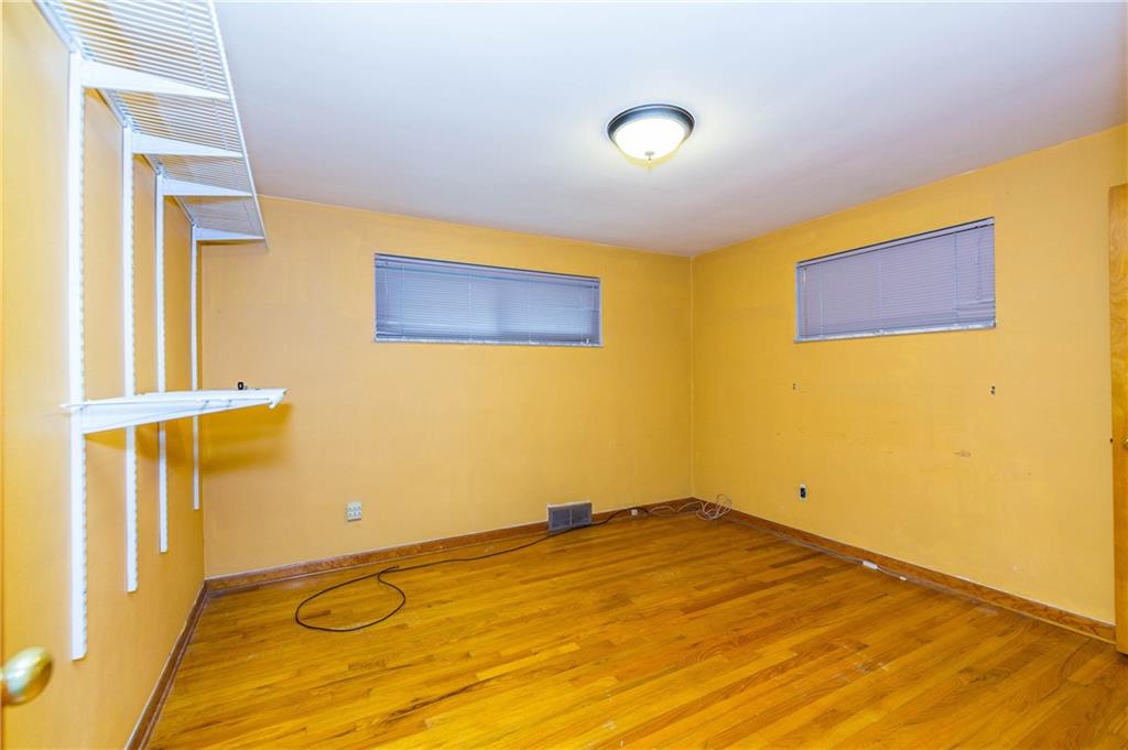 652 Field Club Road Pittsburgh, PA 15238 - Photo 16 of 24 Gallery Image 16