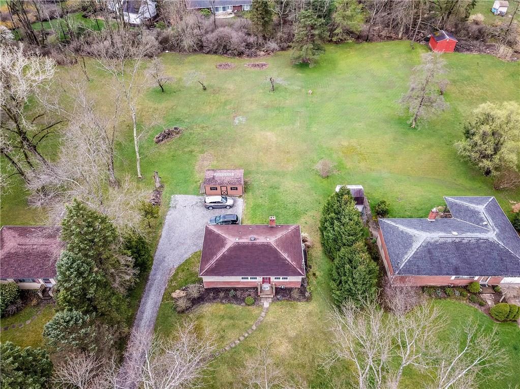 652 Field Club Road Pittsburgh, PA 15238 - Photo 3 of 24 Gallery Image 3
