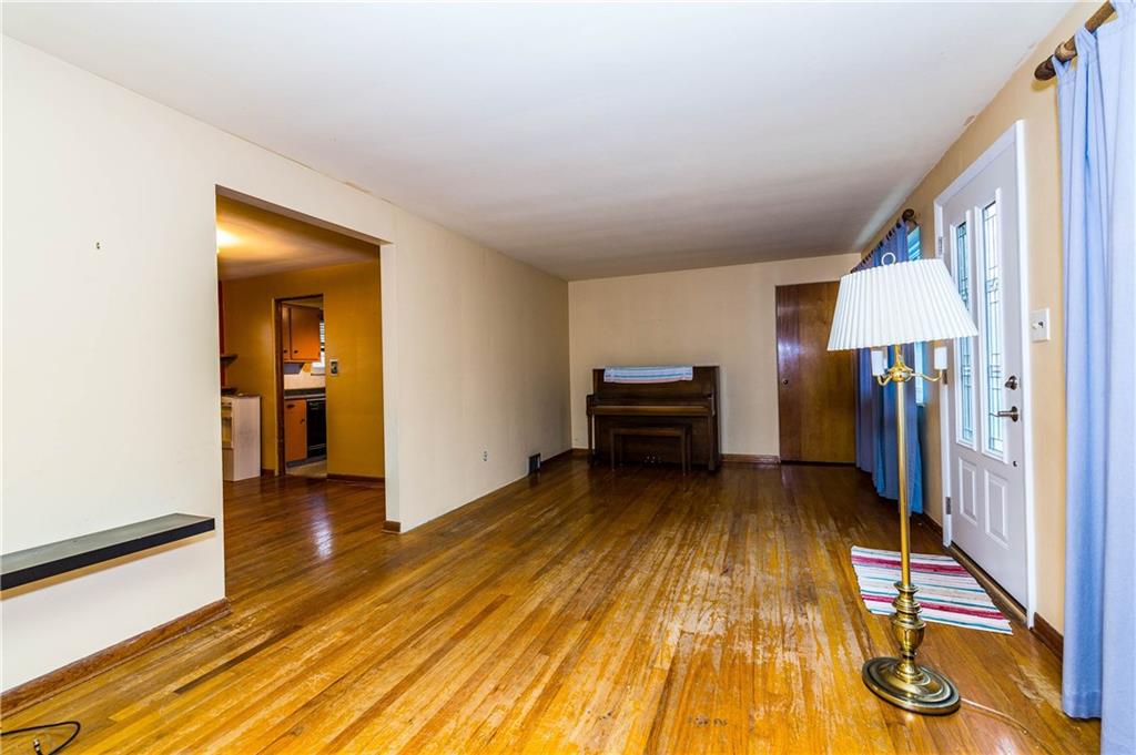 652 Field Club Road Pittsburgh, PA 15238 - Photo 7 of 24 Gallery Image 7