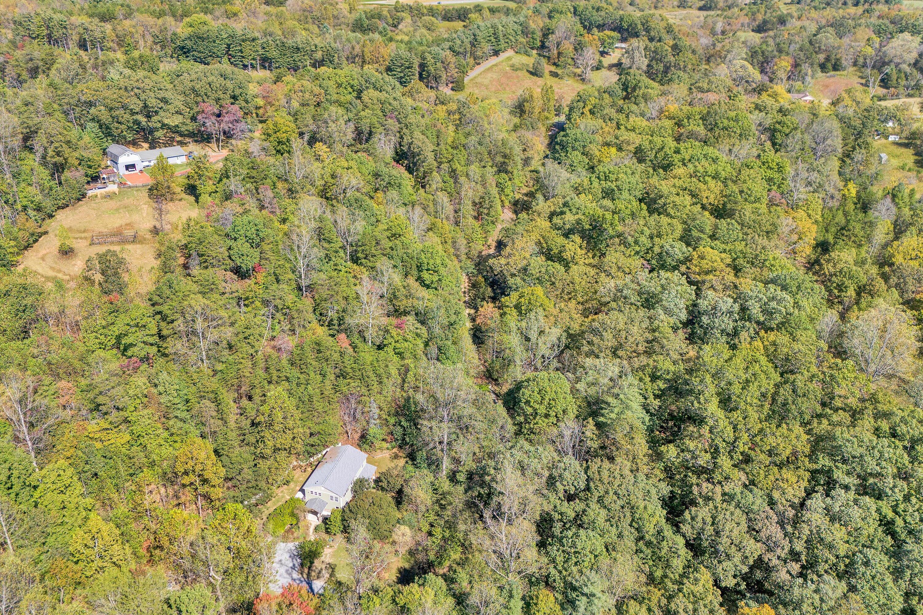 3561 Rutrough Road Southeast Roanoke, VA 24014 - Photo 62 of 63 62-DJI_20251008130938_0076