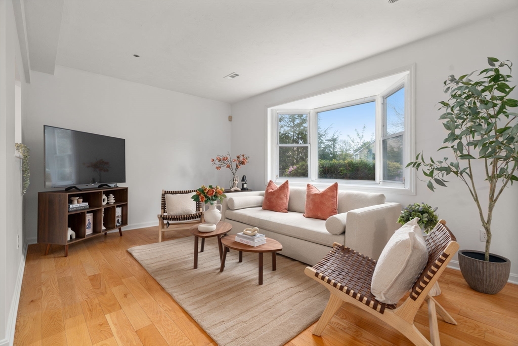 110 Coolidge Hill Road, Unit 2 Watertown, MA 02472 - Photo 4 of 24