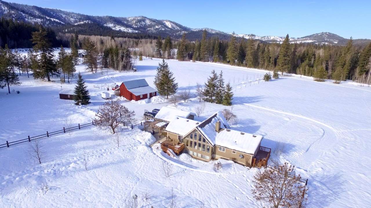 4888 Redman Road Clayton, WA 99110 - Photo 3 of 20