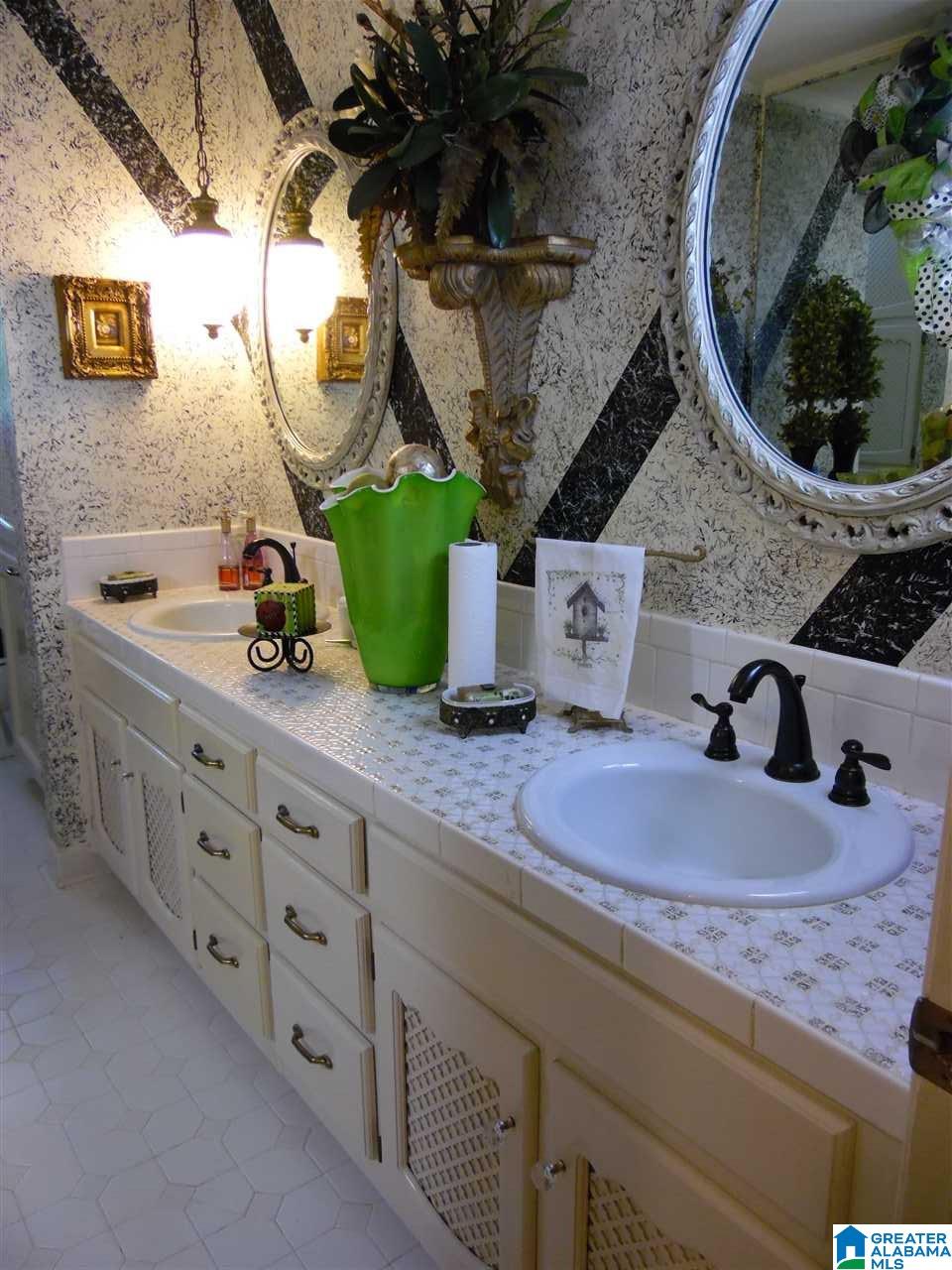 977 Pine Hill Road Birmingham, AL 35235 - Photo 42 of 50