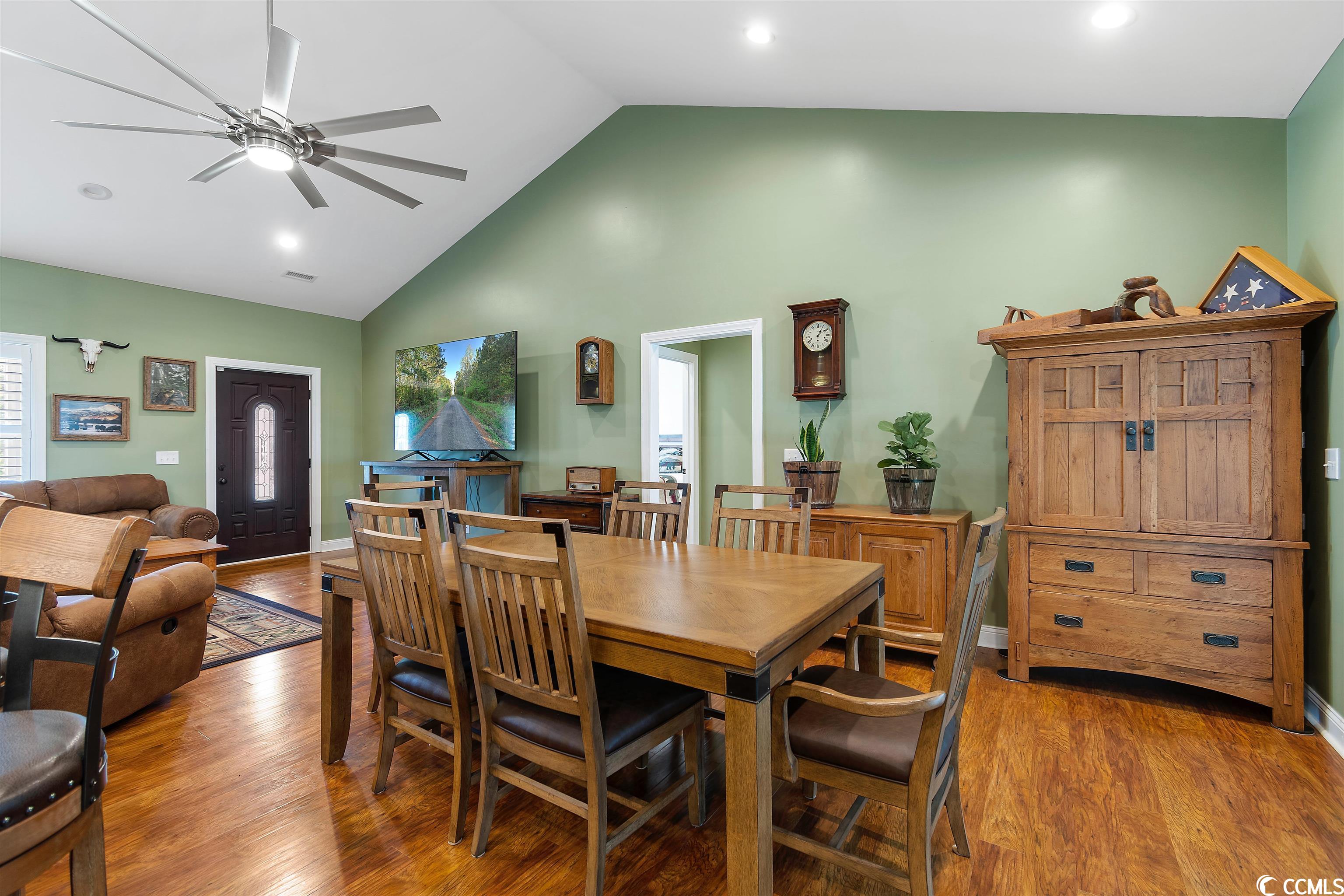 140 Old English Road Galivants Ferry, SC 29544 - Photo 8 of 37 Gallery Image 8