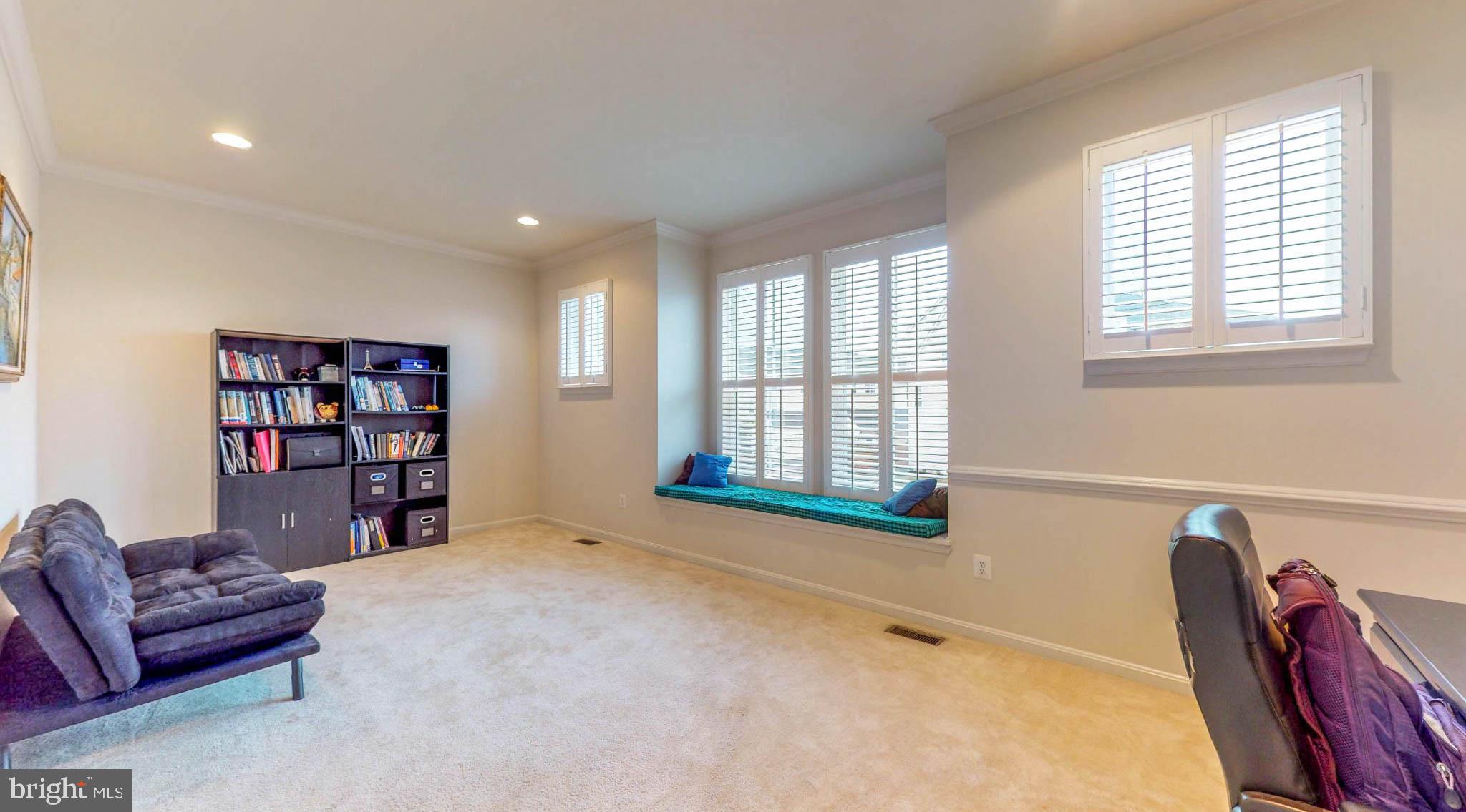 9119 Ribbon Falls Loop Bristow, VA 20136 - Photo 19 of 40 Gallery Image 19