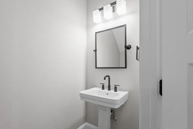 $599,900 | 1569 Pine Street, Tallahassee, FL 32303