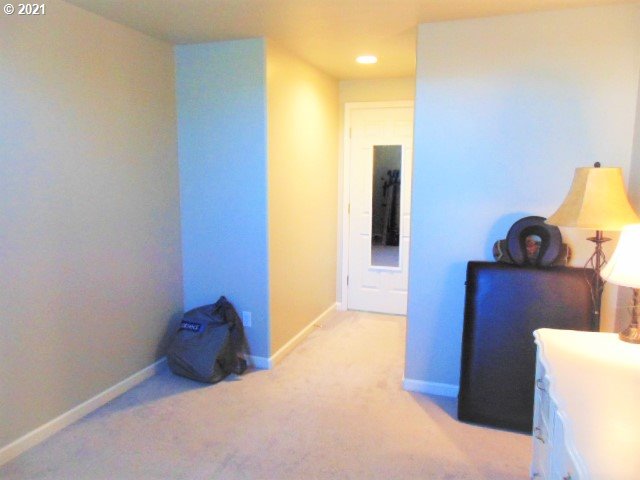 1755 Ridgley Boulevard Eugene, OR 97401 - Photo 20 of 31 Gallery Image 20