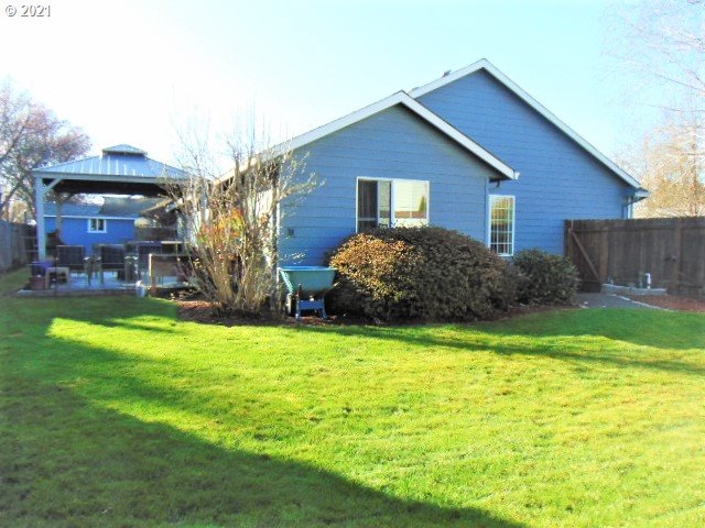 1755 Ridgley Boulevard Eugene, OR 97401 - Photo 26 of 31 Gallery Image 26