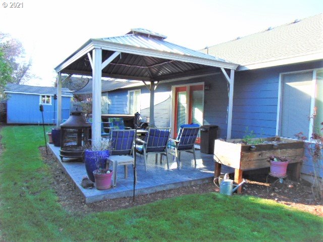 1755 Ridgley Boulevard Eugene, OR 97401 - Photo 27 of 31 Gallery Image 27