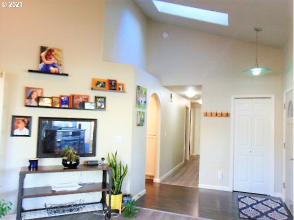 1755 Ridgley Boulevard Eugene, OR 97401 - Photo 4 of 31 Gallery Image 4