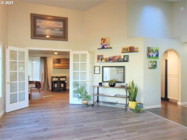 1755 Ridgley Boulevard Eugene, OR 97401 - Photo 5 of 31 Gallery Image 5