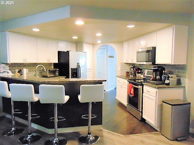1755 Ridgley Boulevard Eugene, OR 97401 - Photo 10 of 31 Gallery Image 10