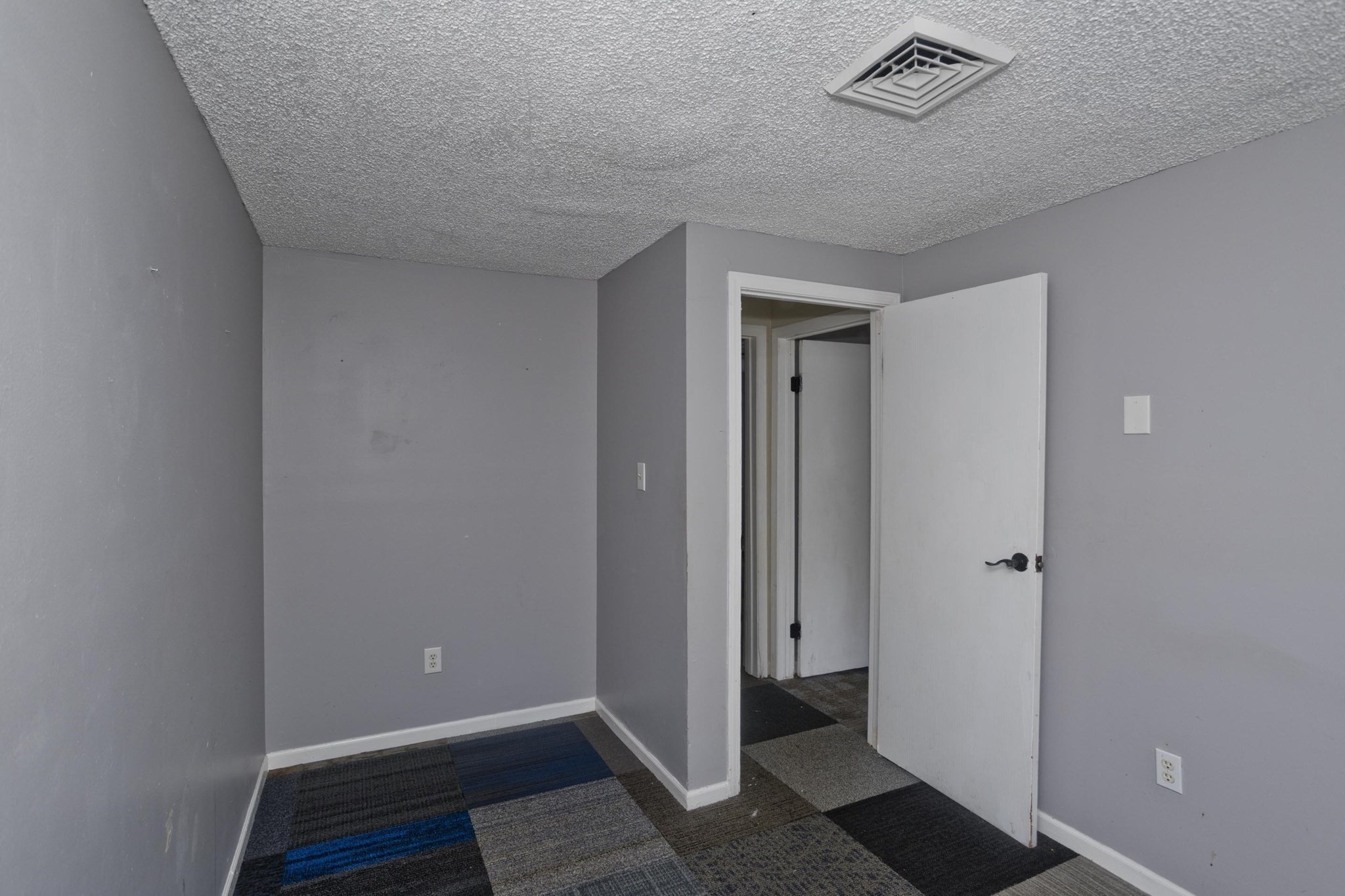 75-79 Greene Street Springfield, MA 01109 - Photo 23 of 29 Gallery Image 23