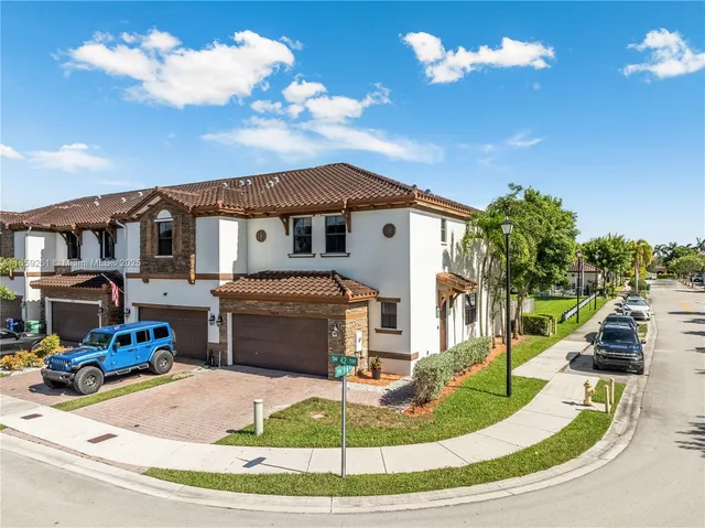 $3,500 | 16620 Southwest 42nd Terrace, Unit 16620, Miami, FL 33185