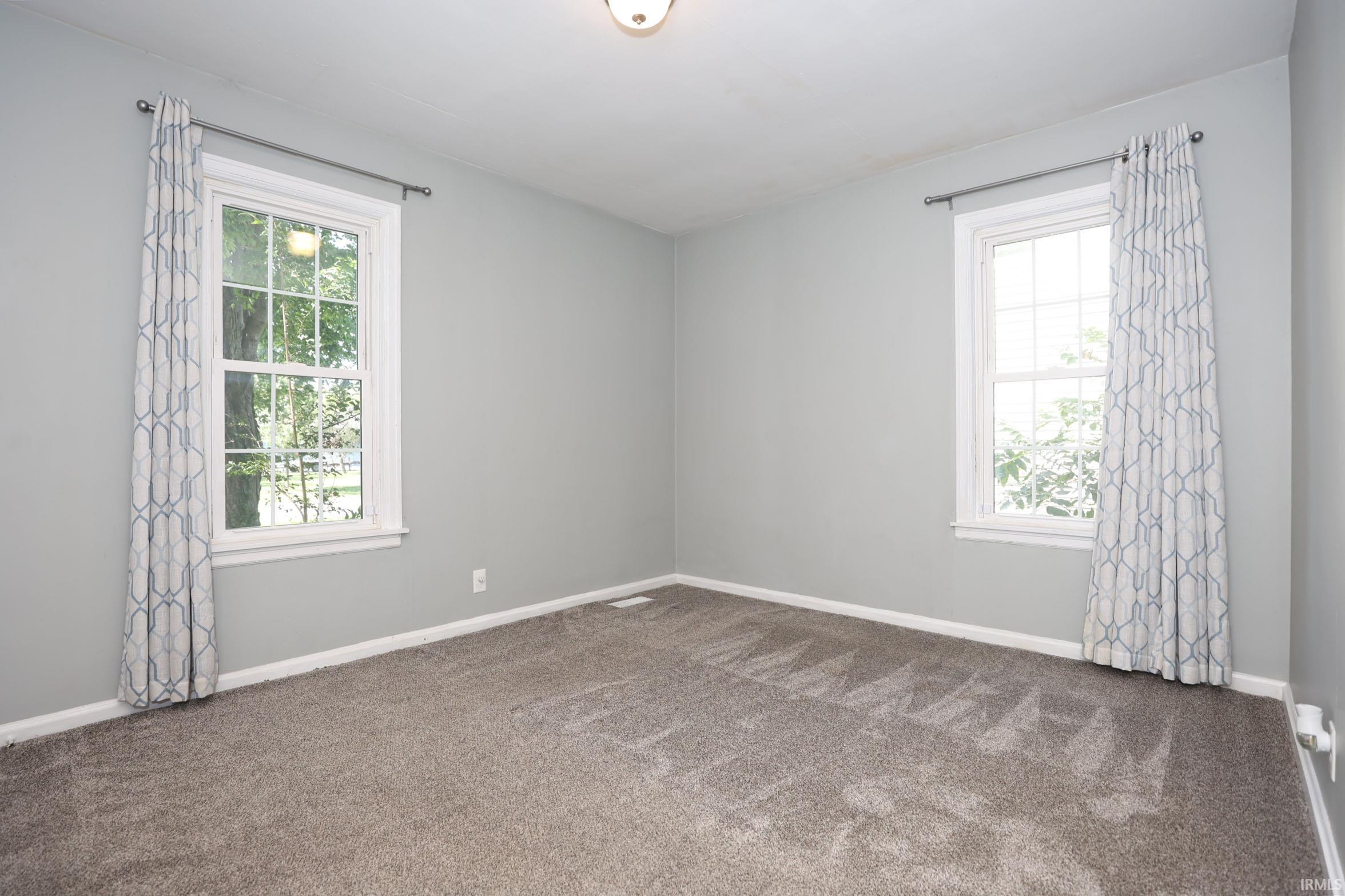 2016 East Riverside Drive Evansville, IN 47714 - Photo 12 of 17