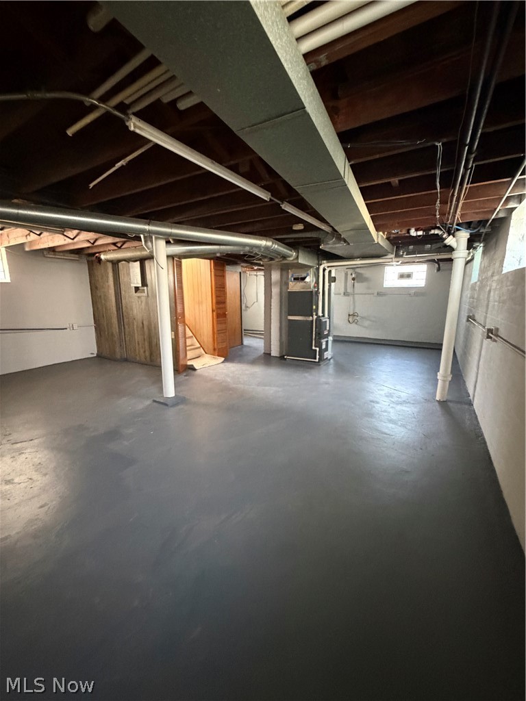 18229 Neff Road Cleveland, OH 44119 - Photo 41 of 46