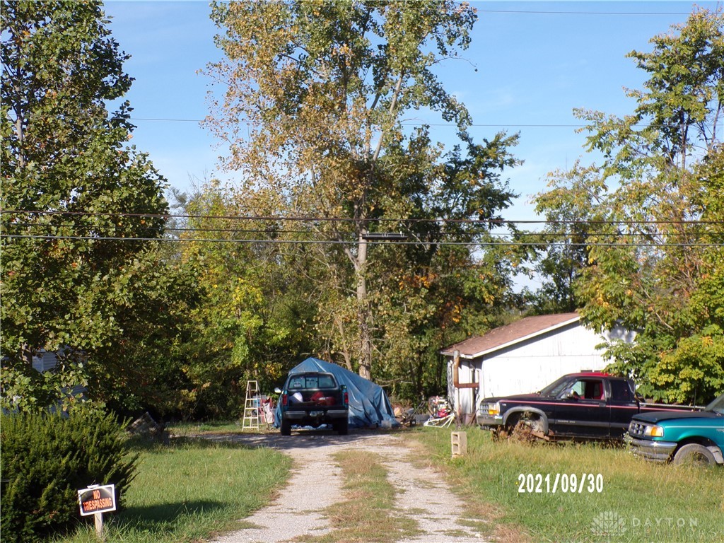 6941 Shields Road Lewisburg, OH 45338 - Photo 3 of 4 Gallery Image 3