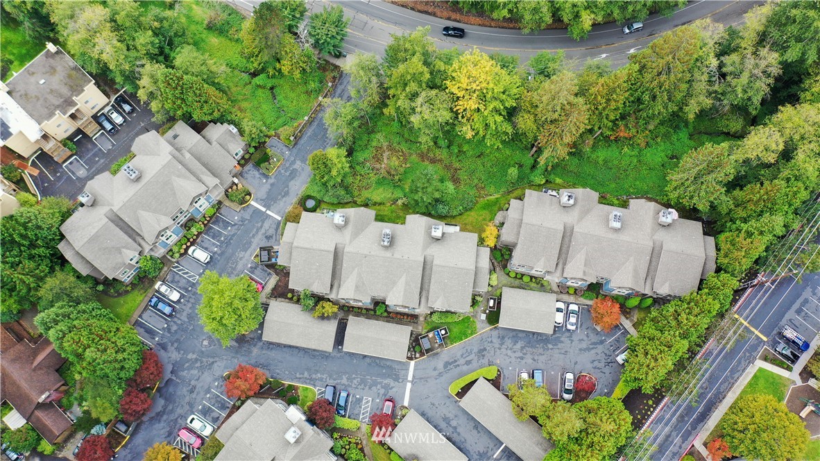19404 Bothell Way Northeast, Unit B304 Bothell, WA 98011 - Photo 35 of 38 an aerial view of a house with a garden