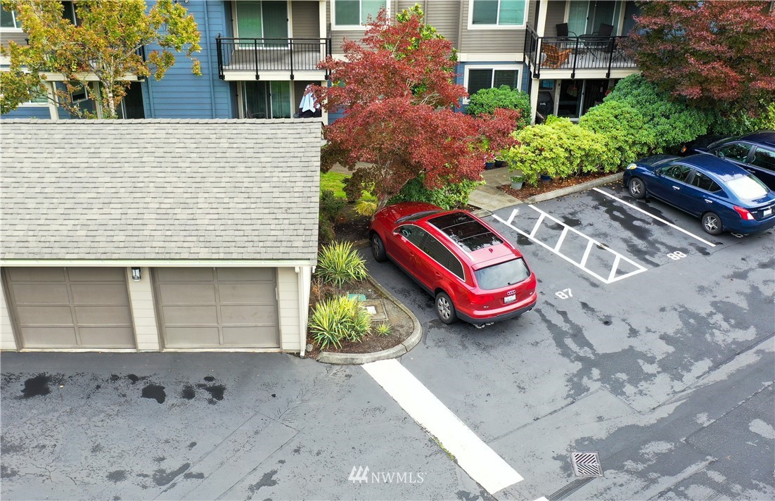 19404 Bothell Way Northeast, Unit B304 Bothell, WA 98011 - Photo 36 of 38 a front view of a house with a yard