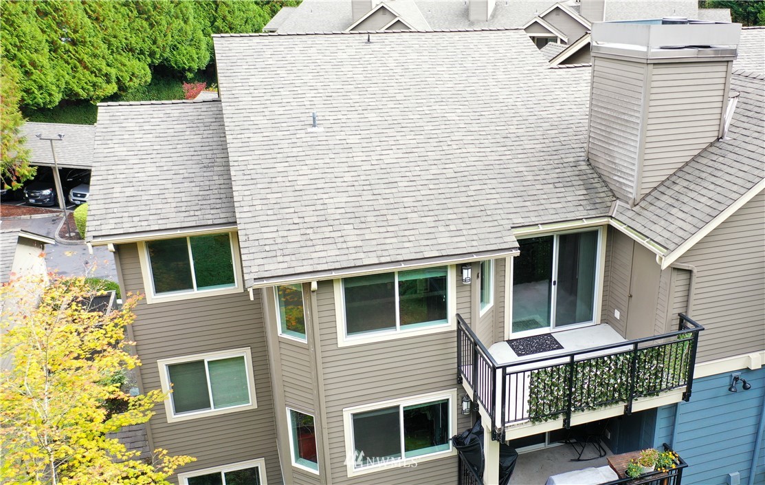 19404 Bothell Way Northeast, Unit B304 Bothell, WA 98011 - Photo 37 of 38 a front view of a house with a balcony
