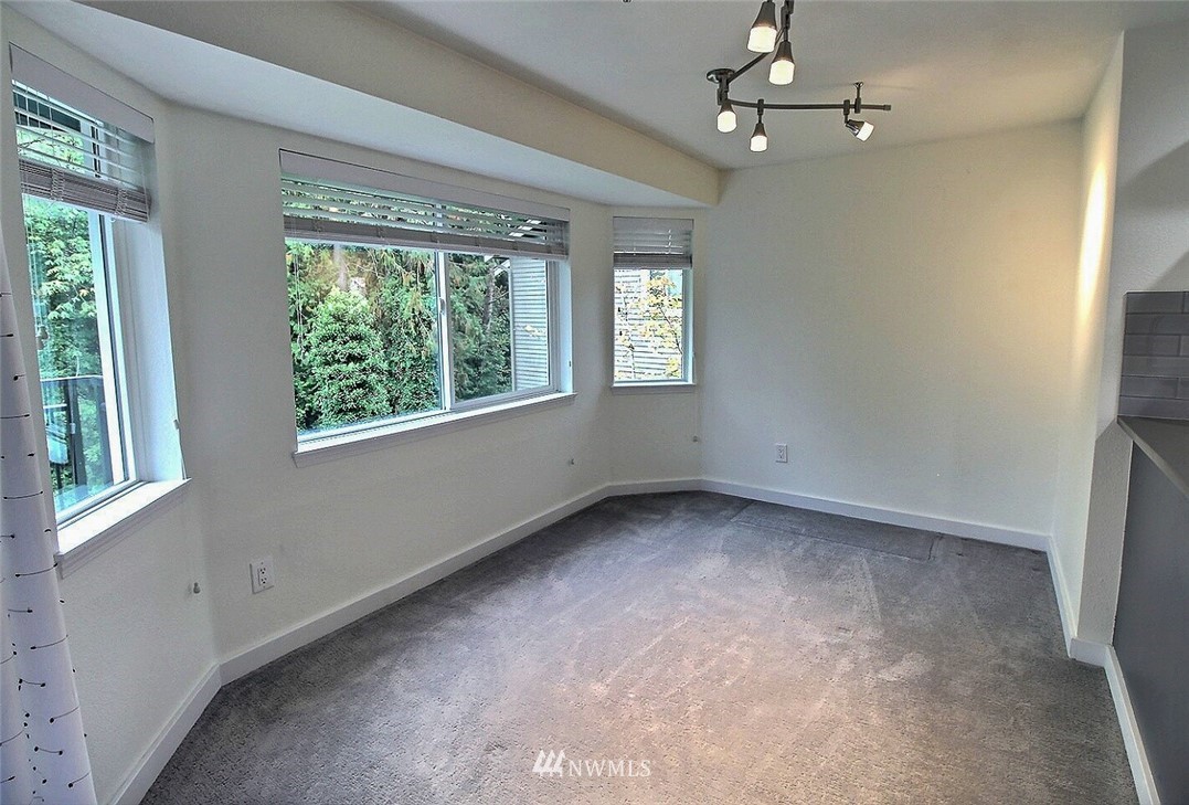 19404 Bothell Way Northeast, Unit B304 Bothell, WA 98011 - Photo 9 of 38 an empty room with a window