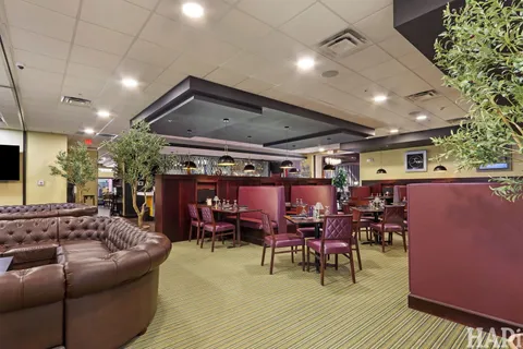 $1,800 | 6175 West Grand Avenue, Unit 4018, Gurnee, IL 60031