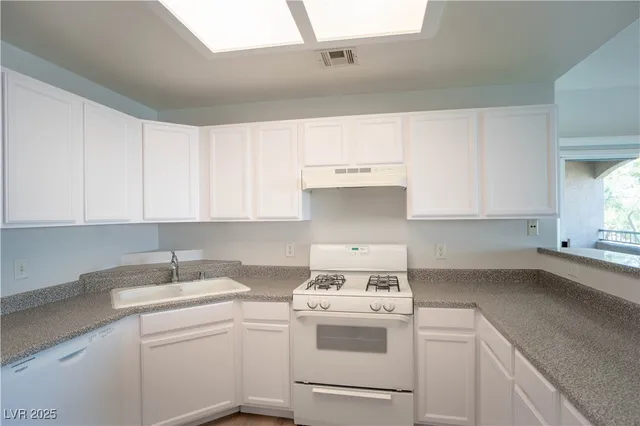 $1,495 | 9580 West Reno Avenue, Unit 240, Las Vegas, NV 89148